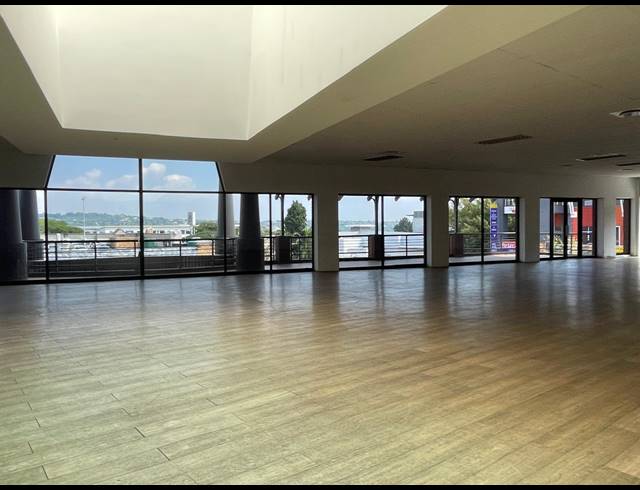 1,296M² OFFICE TO LET IN RIVONIA